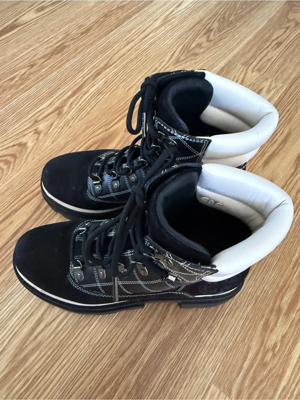 TORY BURCH Miller Lug Hiker Boot Black / White